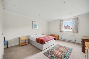Guest bedroom- click for photo gallery